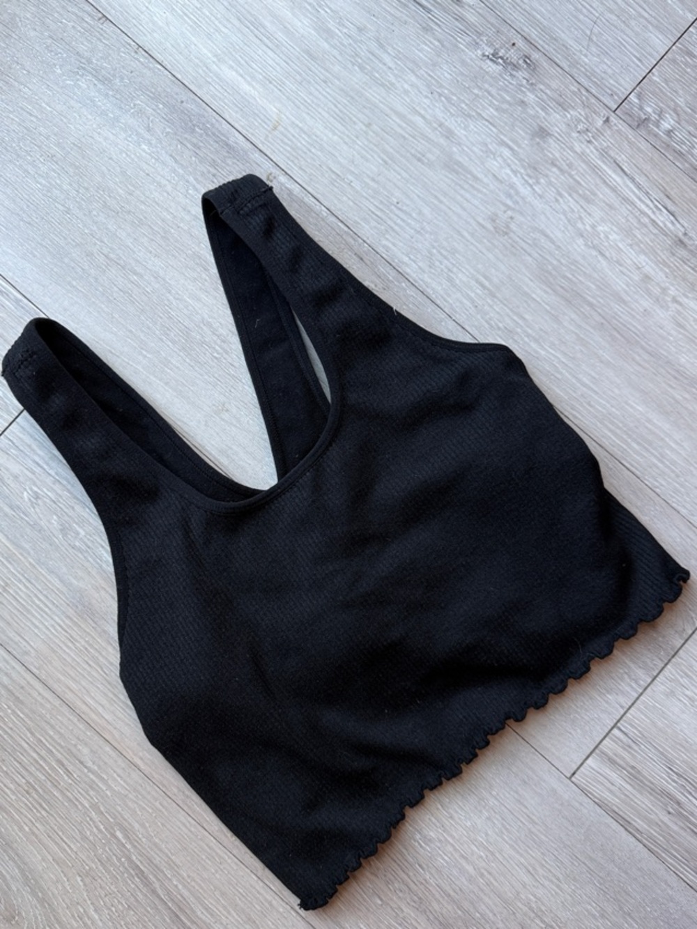 Black Ribbed Cropped Tank Top - Women